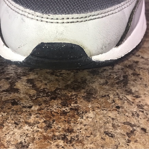 NIKE AIR MAX COMMAND FLEX COOL GREY/PURE PLATINUM Womens SIZE 7.5 844349-001 - Picture 11 of 11